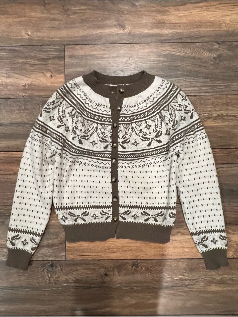 Heartloom Cardigan Size Medium
